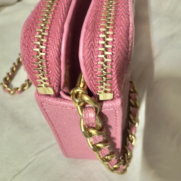 Authentic CHANEL WOC – Rose Pink Caviar w/ Phone Slot - Picture 8 of 16